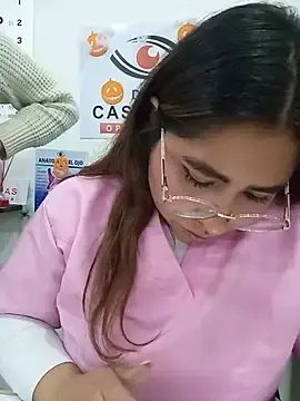 Stripchat Live Porn of Sofia_Honey1