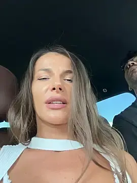 Stripchat Free Live Porn of fit_vic