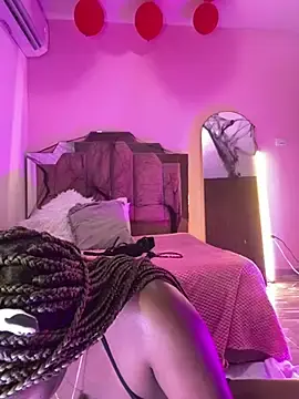 Stripchat Free Live Porn of LoveQueen2