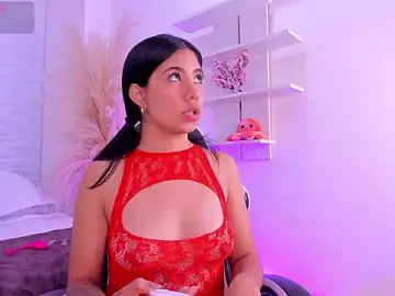 Stripchat Live Sex Cam of AylinLove_
