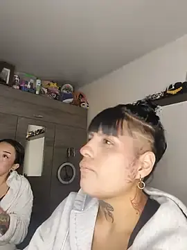 Stripchat Free Porn Cam of Val_Lau