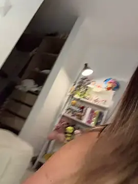 Stripchat Free Porn Cam of Your_Honeey
