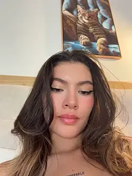 Stripchat Free Porn Cam of Your_Honeey
