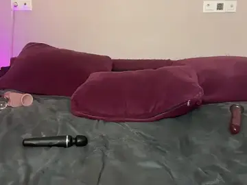 Stripchat Adult Webcam of kellyvenous
