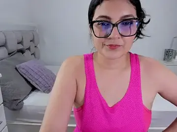 Stripchat Adult Webcams of Camilaa_bueno