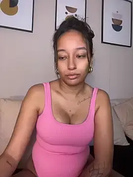 Stripchat Free Live Porn of DianaHopson
