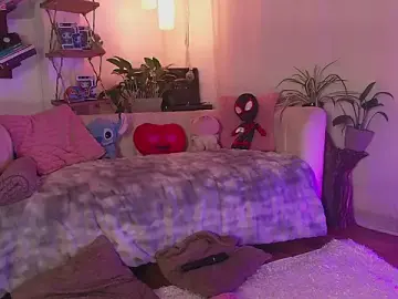 Stripchat Free Porn Cam of HANNAH_LOVEE
