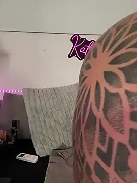 Stripchat Sex Cam of InKed-Kathy