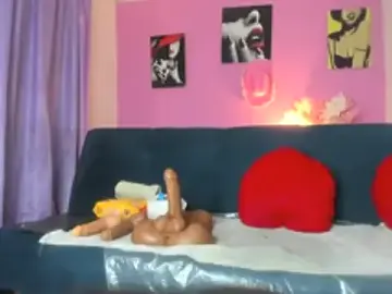 Stripchat Watch Live Sex Cams of Niki_Fox111