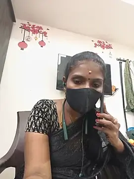 Stripchat Live Sex Cam of Tamil_Yalini12