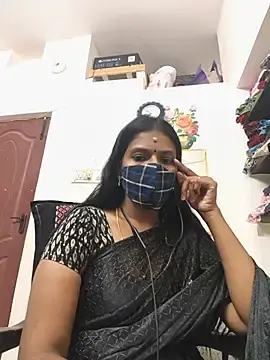 Stripchat Sex Cam of Tamil_Yalini12