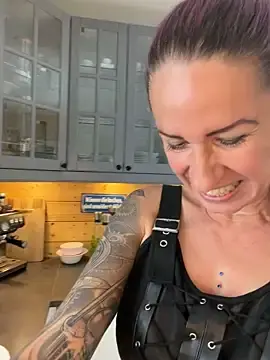 Stripchat Watch Live Sex Cams of GermanMilfJasmin