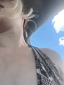 Stripchat Watch Live Sex Cams of LaraLanee