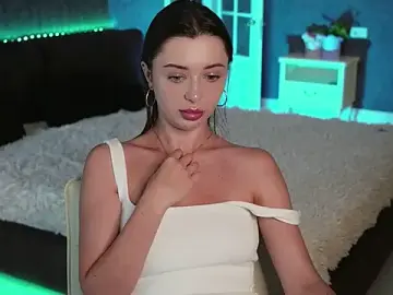 Stripchat Free Live Porn of DinaCandy