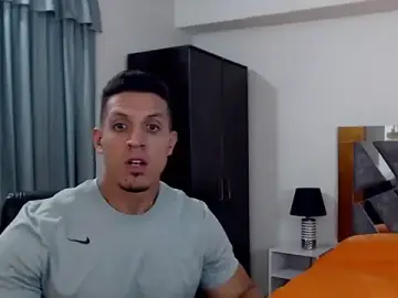 Stripchat Best live sex cam show of Frank_heaven01
