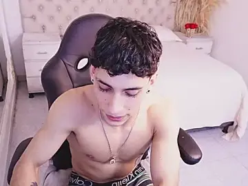 Stripchat Live Sex Cam of JhoanLeandro