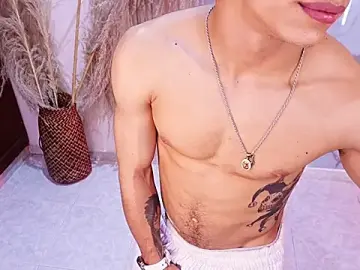 Stripchat Live Sex Cam of JhoanLeandro
