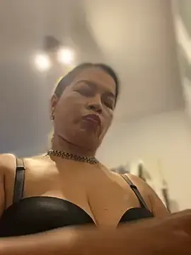 Stripchat Sex Cam of Jlo_69
