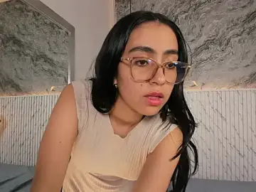 Stripchat Watch Live Sex Cams of lucelly_15