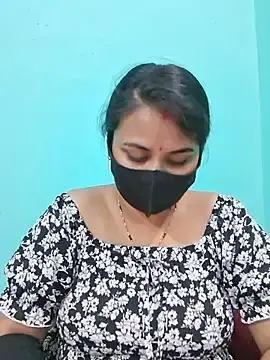 Stripchat Adult Webcam of DivyaBhabhi69@xh