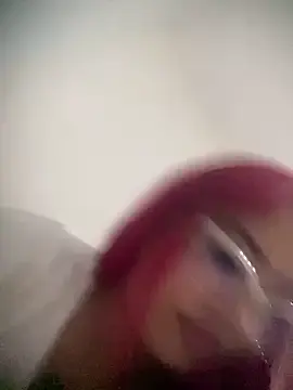 Stripchat Live Sex Cam of giih_sales03