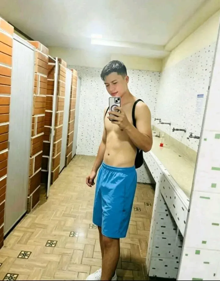Ethan_Brooks_