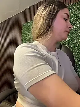 Stripchat Nude Webcam of imlindapink
