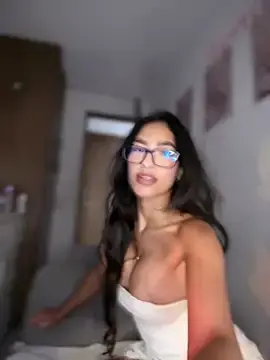 Stripchat Free Live Porn of DulceLenns