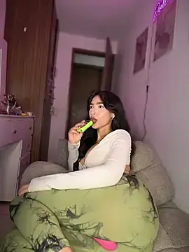 Stripchat Sex Chat of DulceLenns