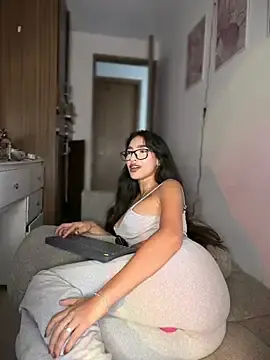 Stripchat Nude Webcam of DulceLenns