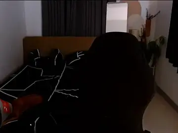 Stripchat Watch Live Sex Cams of Ur_QueenCamilla