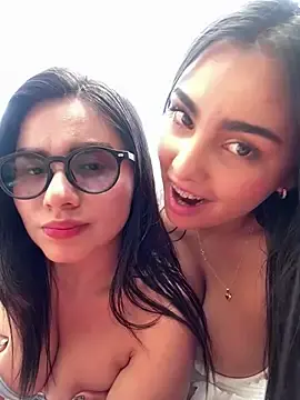 Stripchat Sex Cam of Maddy_Rouse_