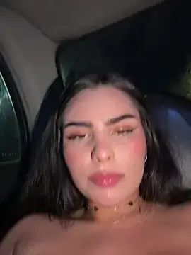 Stripchat Adult Webcam of Maddy_Rouse_