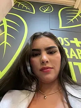 Stripchat Watch Live Sex Cams of Maddy_Rouse_