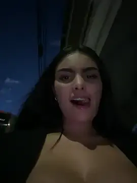 Stripchat Free Live Porn of Maddy_Rouse_