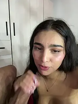 Stripchat Nude Webcam of Maddy_Rouse_