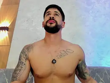 Stripchat Adult Webcam of Petesevans