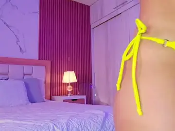 Stripchat Free Live Porn of mia_hank