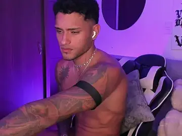 Stripchat Watch Live Sex Cams of Alessandro_Vanni