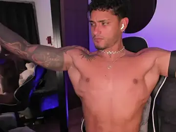Stripchat Live Sex Cam of Alessandro_Vanni