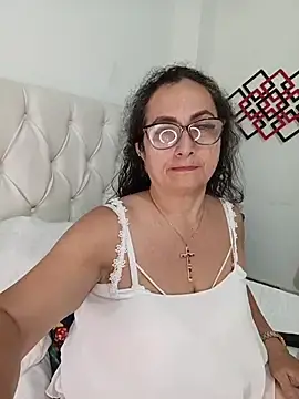 Stripchat Nude Webcam of AlessandraLeroy1