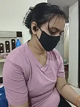 Stripchat Live Sex of spasyQueen69
