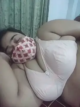 Stripchat Best live sex cam show of momo_loves