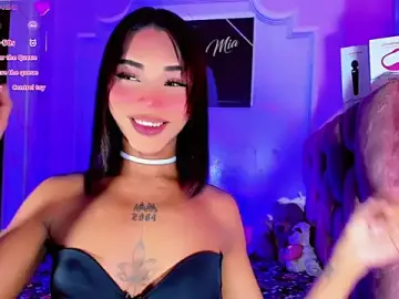 Stripchat Live Sex Cam of Mia_Castro_xx