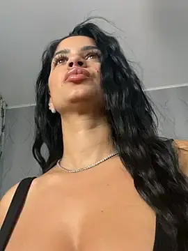 Stripchat Live Sex Cam of _adelle