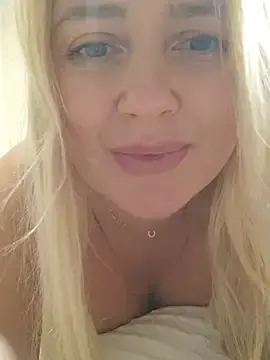 Stripchat Free Live Porn of LadyLolyPop_