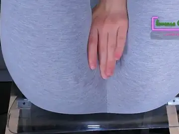 Stripchat Free Live Porn of Cameltoe_squirt_inPants