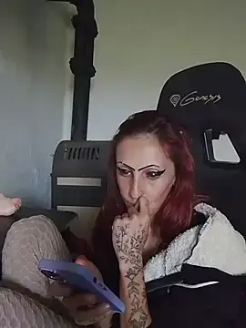 Stripchat Free Porn Cam of Kriszty_baby26