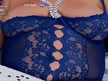 Stripchat Live Porn of VoluptuousLeona
