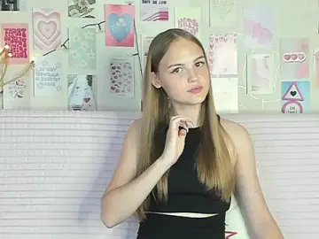 Stripchat Best live sex cam show of little_radiant_sun